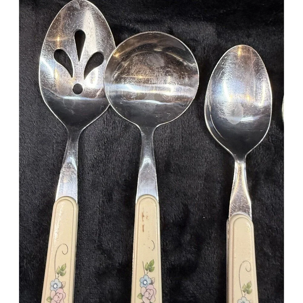 Pfaltzgraff Tea Rose Flatware 8 Piece Stainless Serving Pieces Country Vintage